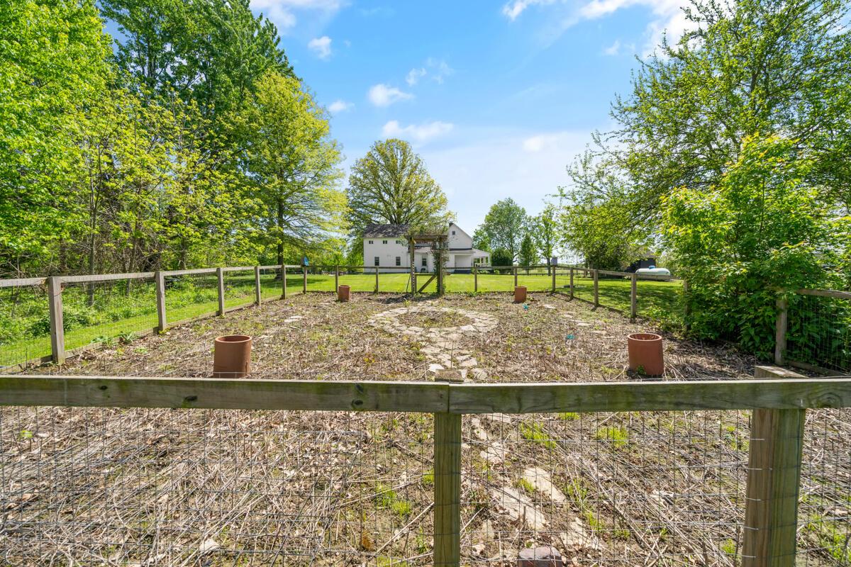 2522 Bean-Oller Road Delaware, OH 43015 - Photo 71 of 93 Fenced garden