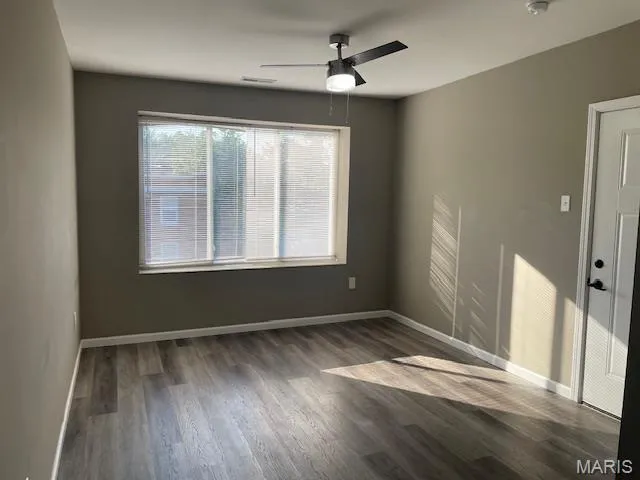 $414,900 | 5022 Elenore Avenue, St. Louis, MO 63116