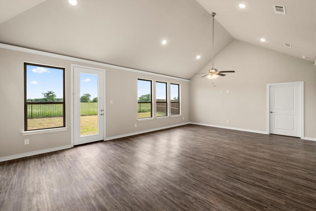 340 Preston Road Mabank, TX 75147 - Photo 6 of 17
