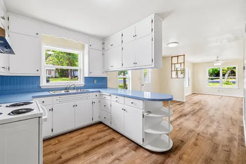$328,000 | 304 West Live Oak Street, Fredericksburg, TX 78624
