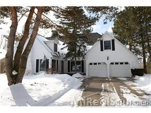 724 Stanford Circle Rochester Hills, MI 48309 - Photo 1 of 50