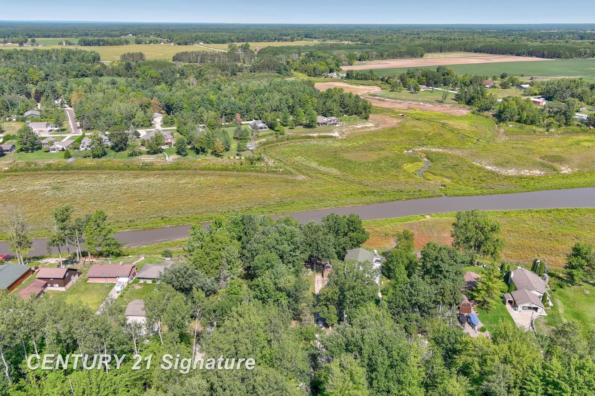 5201 Oakridge Road Beaverton, MI 48612 - Photo 44 of 49