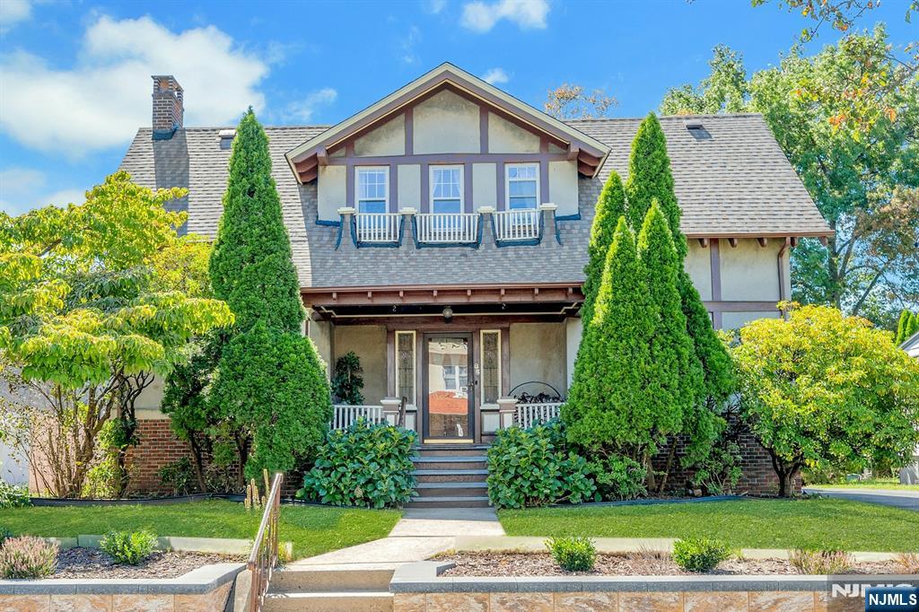 85 Spring Valley Avenue Hackensack, NJ 07601 - Photo 1 of 40 Gallery Image 1