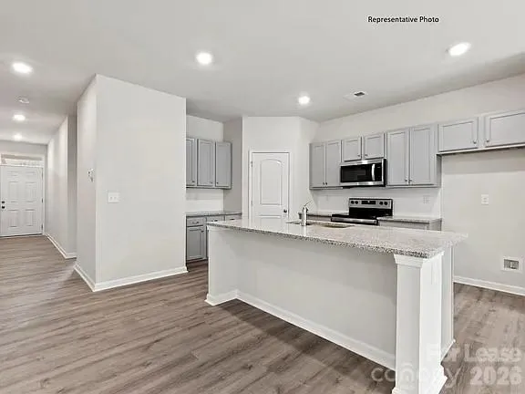 $2,750 | 3352 Blf Hl Lane, Charlotte, NC 28215