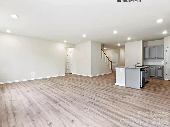 $2,750 | 3352 Blf Hl Lane, Charlotte, NC 28215