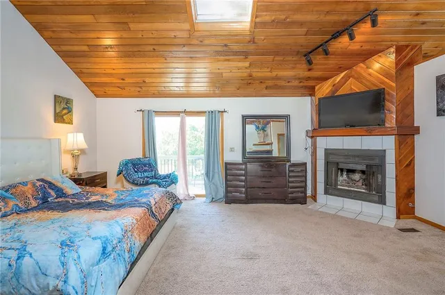 $735,000 | 15422 Long Street, Overland Park, KS 66221