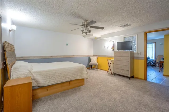 $750,000 | 15422 Long Street, Overland Park, KS 66221