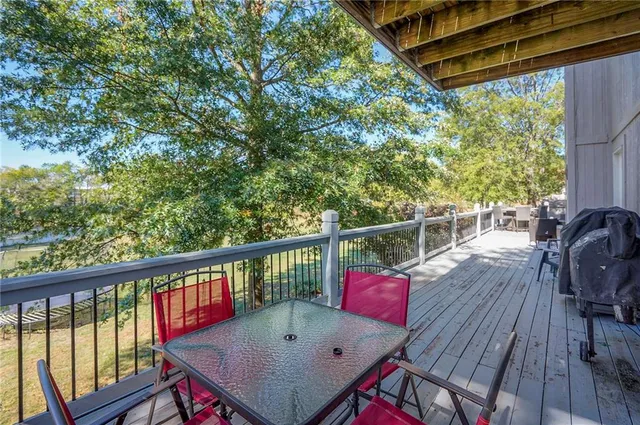 $750,000 | 15422 Long Street, Overland Park, KS 66221