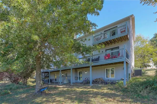 $715,000 | 15422 Long Street, Overland Park, KS 66221