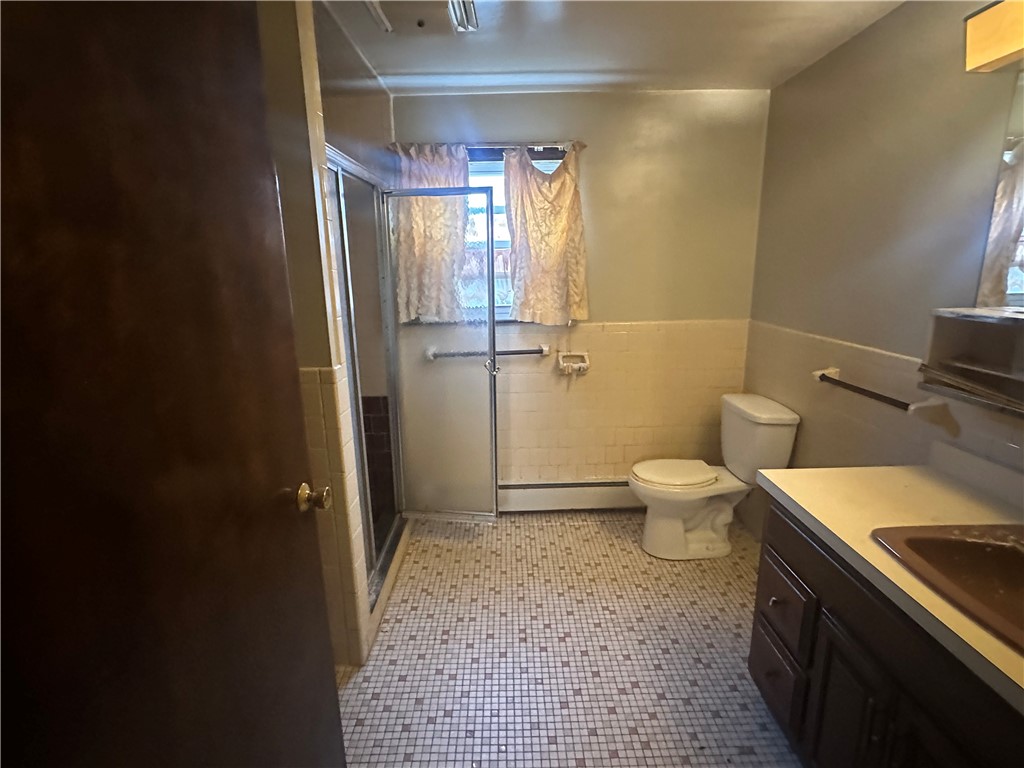 39 Locust Street Pawtucket, RI 02860 - Photo 12 of 25