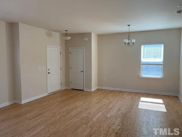 $2,095 | 37 Rambler Lane, Durham, NC 27703