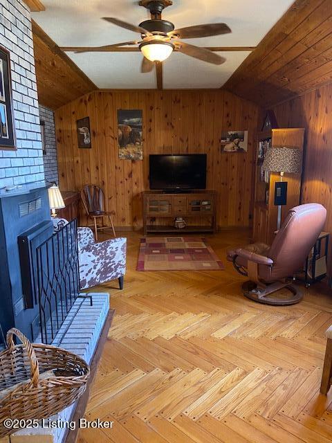 7657 Loretto Road Loretto, KY 40037 - Photo 17 of 35 loretto rd family rm 4