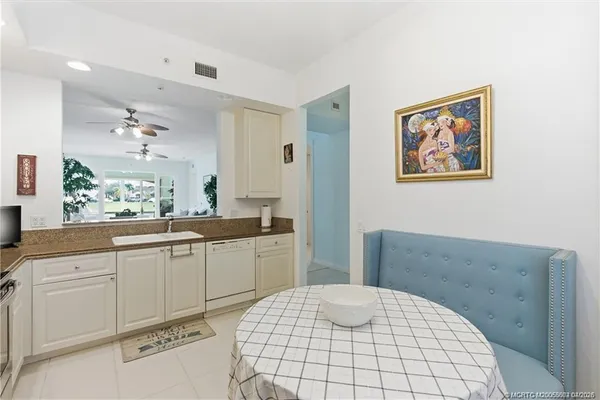 $4,500 | 1 Harbour Isle Drive East, Unit 104, Fort Pierce, FL 34949