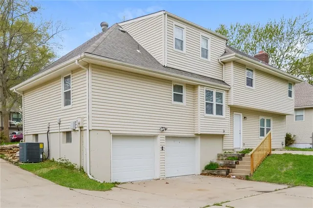 $2,390 | 11716 East 60th Terrace, Kansas City, MO 64133