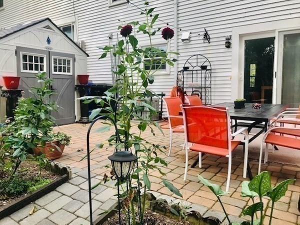 721 Hammond Street, Unit 721 Brookline, MA 02467 - Photo 24 of 39