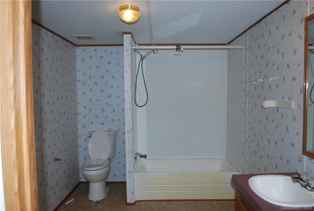 186 Clark Road Mocksville, NC 27028 - Photo 5 of 9 Gallery Image 5
