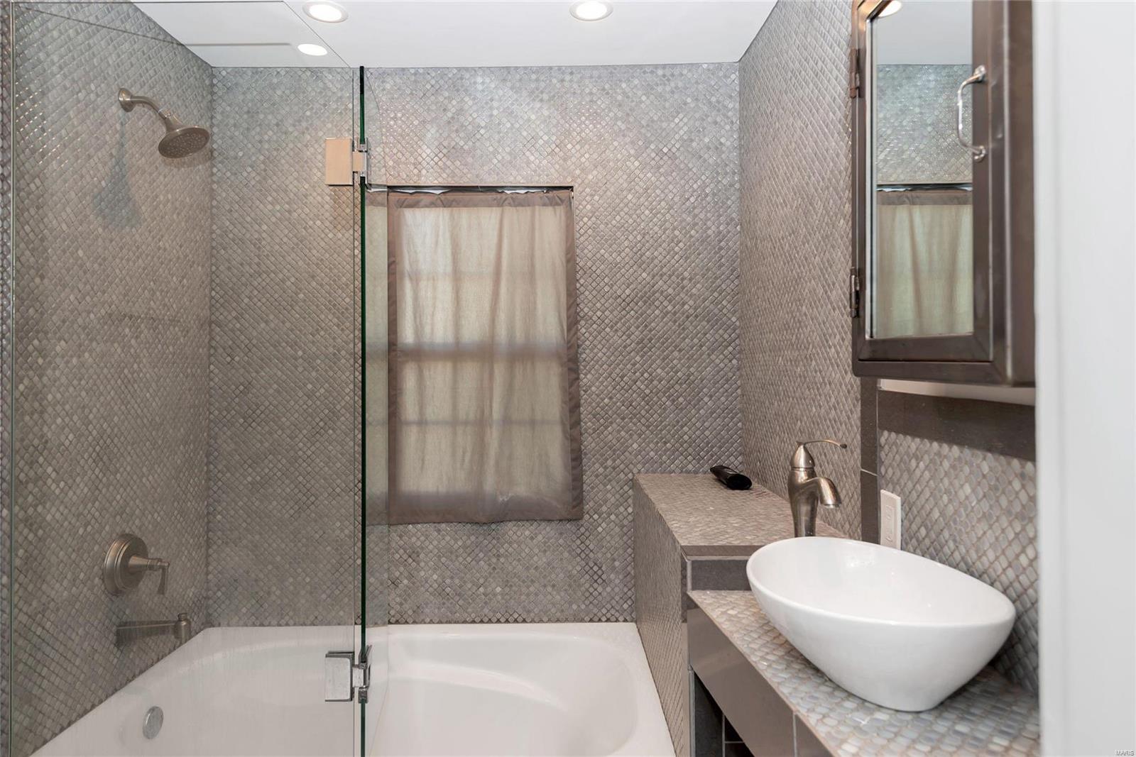 7248 Clayton Road St. Louis, MO 63117 - Photo 20 of 31 Gallery Image 20