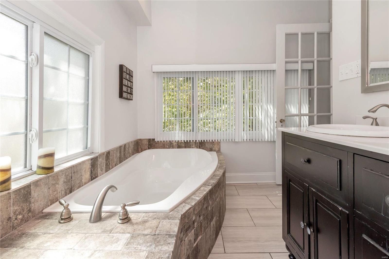 7248 Clayton Road St. Louis, MO 63117 - Photo 24 of 31 Gallery Image 24