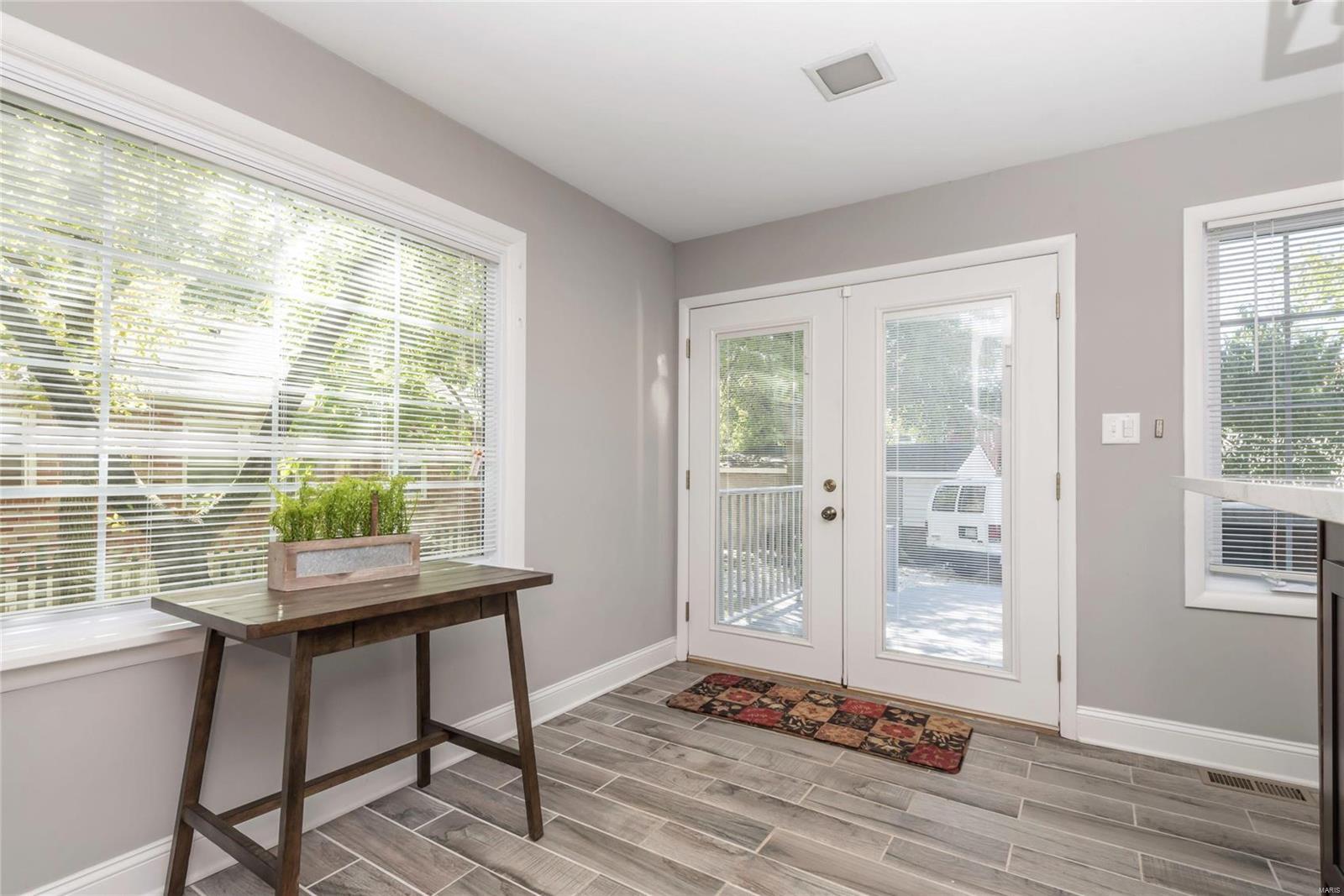 7248 Clayton Road St. Louis, MO 63117 - Photo 7 of 31 Gallery Image 7