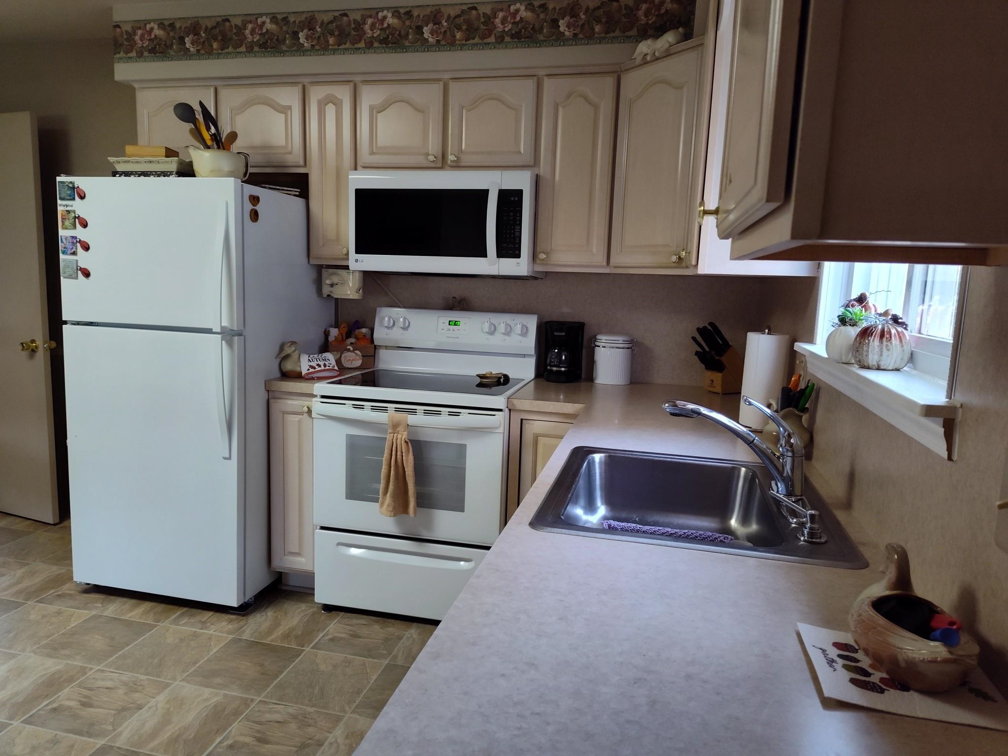 7057 Calkins Road Flint, MI 48532 - Photo 21 of 42