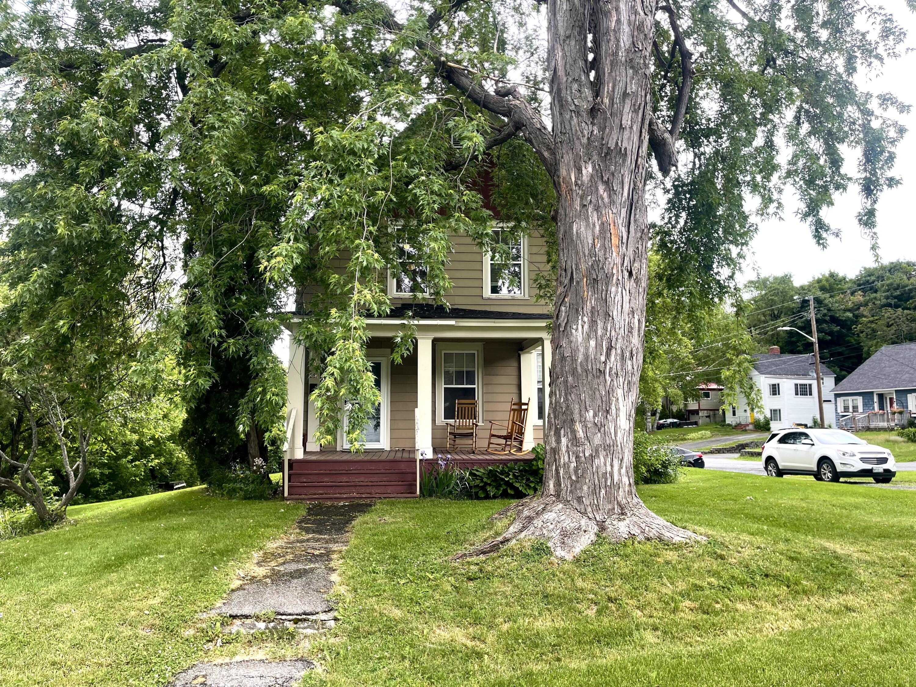 259 State Street Presque Isle, ME 04769 - Photo 3 of 36 IMG_5219