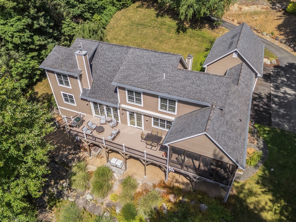 430 Mashapaug Road Holland, MA 01521 - Photo 8 of 38 Gallery Image 8