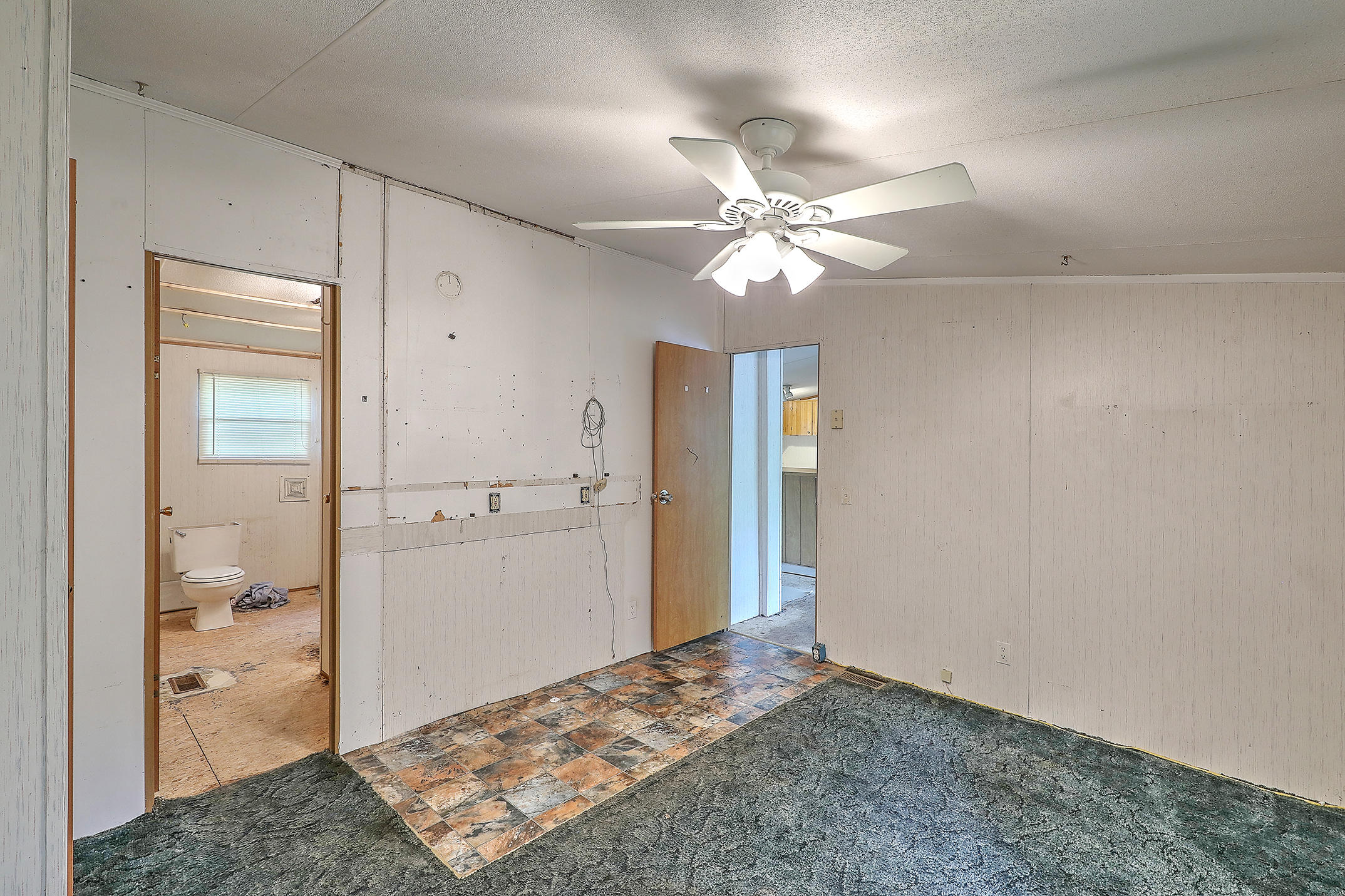 1884 Woodland Road Charleston, SC 29414 - Photo 14 of 26 1884 Woodland Road Charleston SC 29414