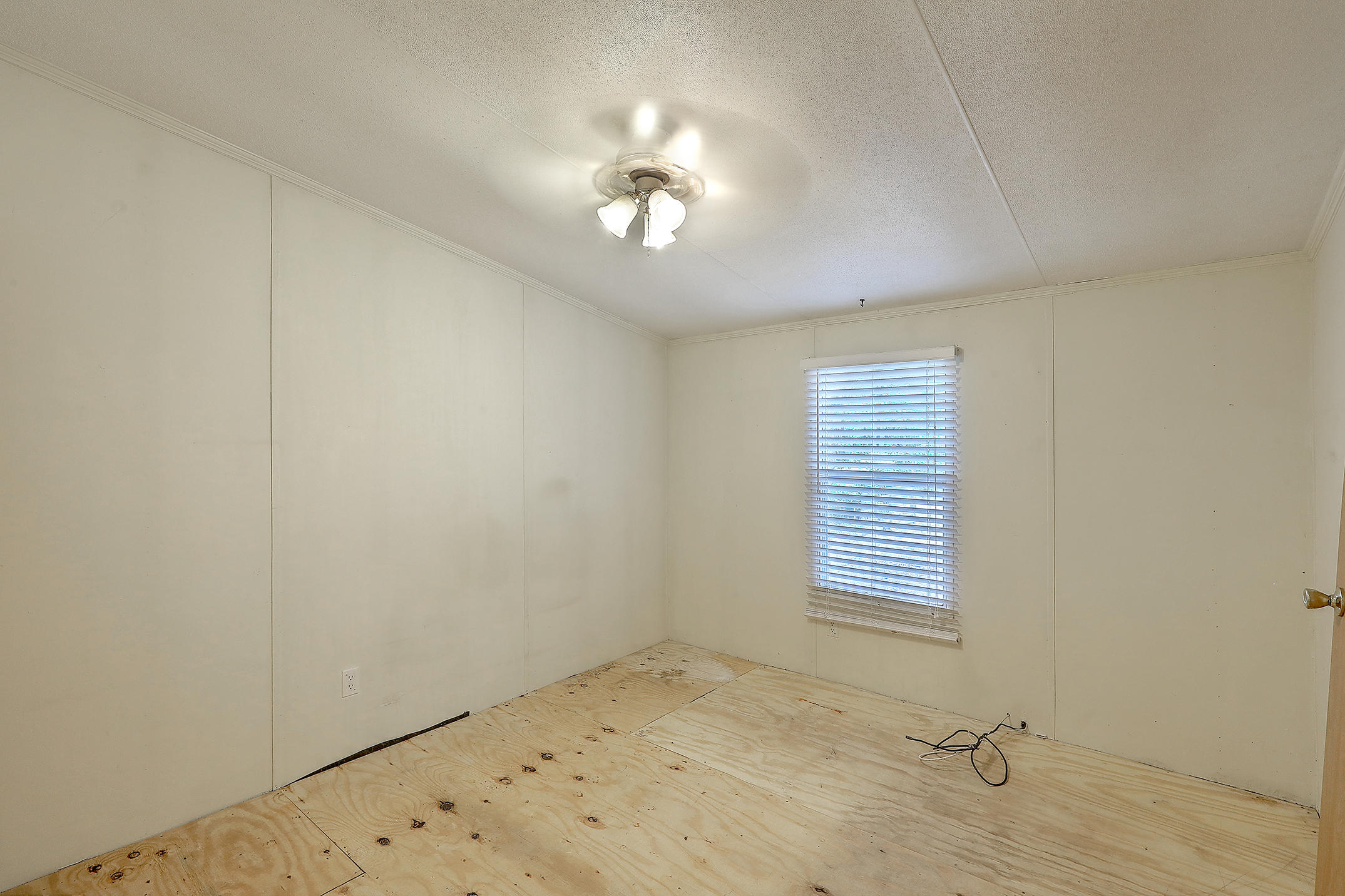 1884 Woodland Road Charleston, SC 29414 - Photo 19 of 26 1884 Woodland Road Charleston SC 29414