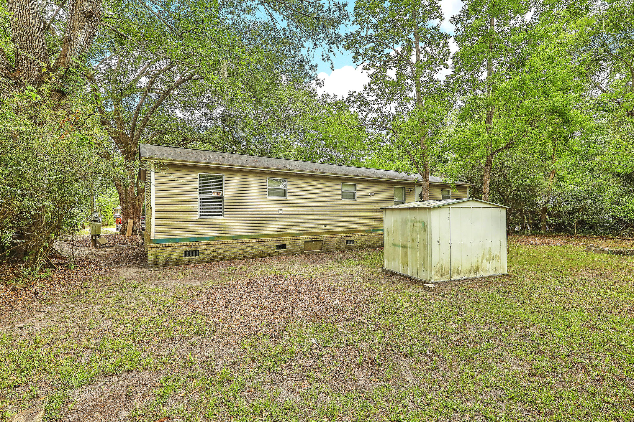 1884 Woodland Road Charleston, SC 29414 - Photo 23 of 26 1884 Woodland Road Charleston SC 29414