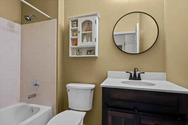 $264,900 | 131 Autumn Court, Unit 131, Buffalo Grove, IL 60089
