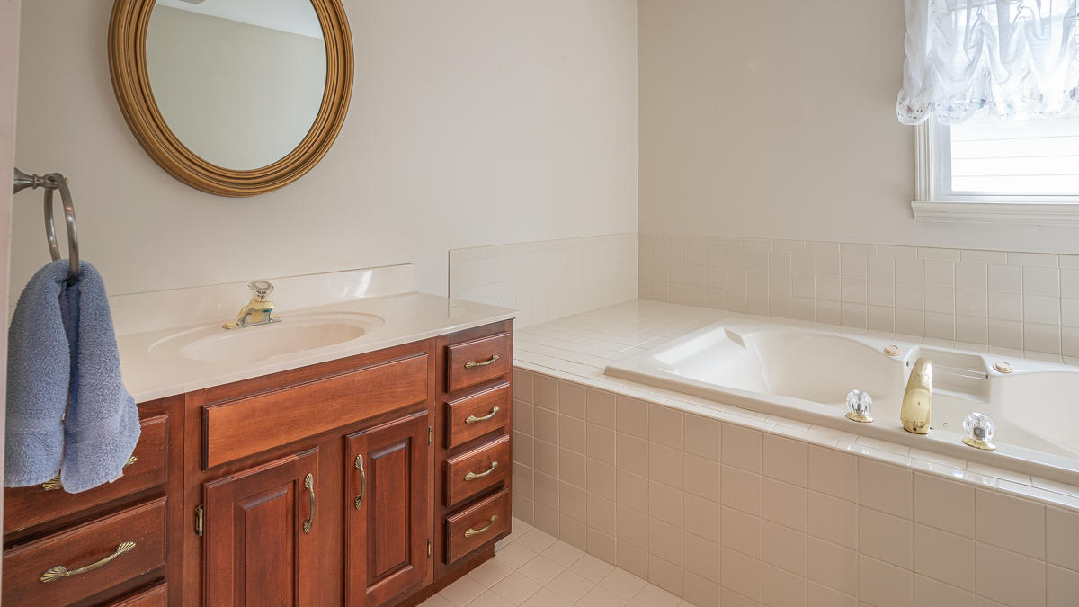 24 Longfield Road Fincastle, VA 24090 - Photo 49 of 86 untitled-49