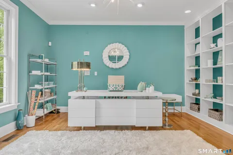 $1,475,000 | 10 Arthur's Court, Newtown, CT 06470