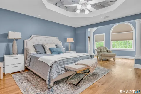 $1,475,000 | 10 Arthur's Court, Newtown, CT 06470