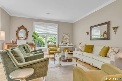 $1,475,000 | 10 Arthur's Court, Newtown, CT 06470