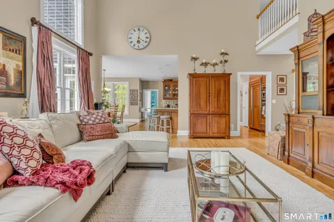 $1,475,000 | 10 Arthur's Court, Newtown, CT 06470