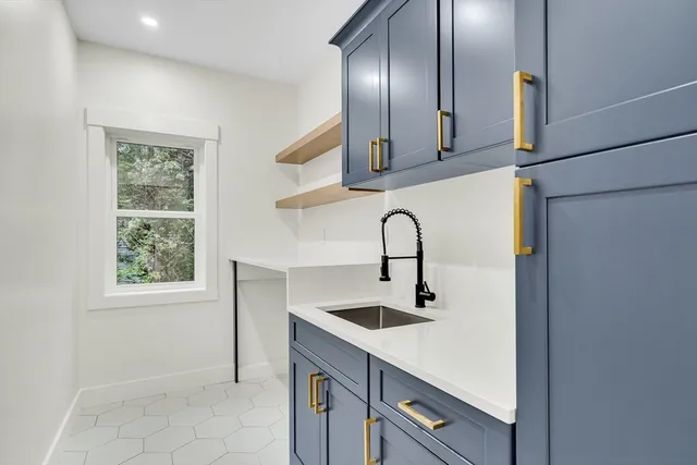 $2,598,000 | 22 Estabrook Road, Lexington, MA 02421