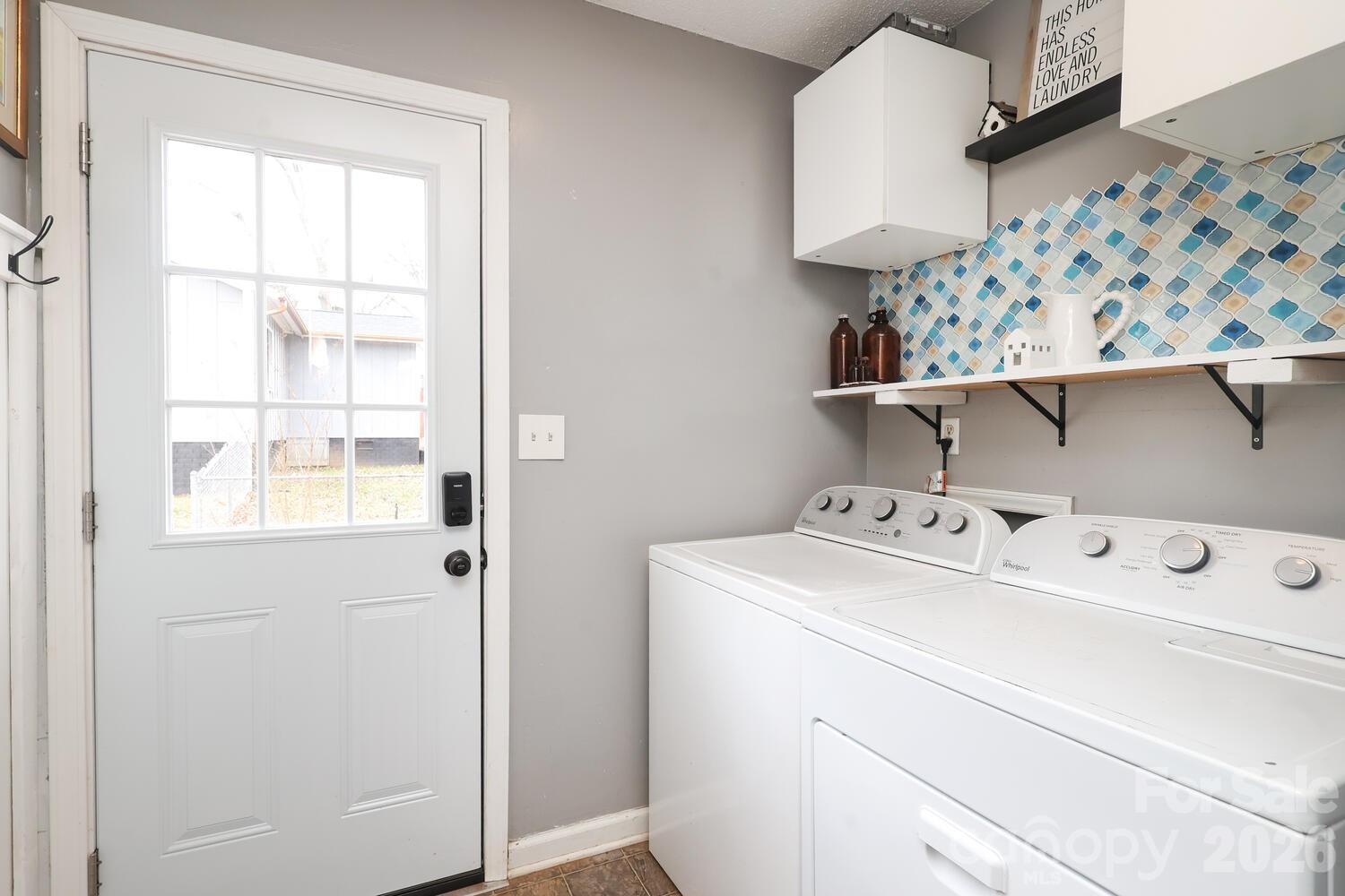 210 King George Lane Gastonia, NC 28056 - Photo 11 of 19 a utility room with dryer and washer
