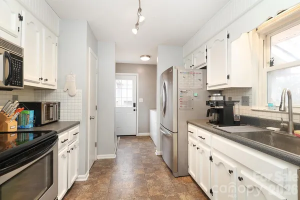 $306,900 | 210 King George Lane, Gastonia, NC 28056