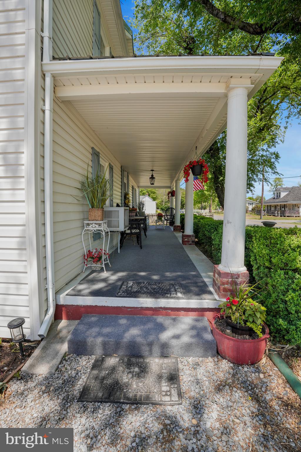 7215 Benedict Avenue Benedict, MD 20612 - Photo 14 of 47 a view of entryway front of house