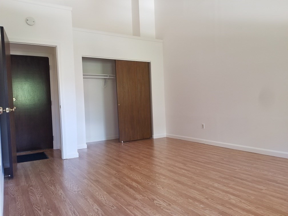 24 East Bluff Road, Unit 24 Ashland, MA 01721 - Photo 7 of 13
