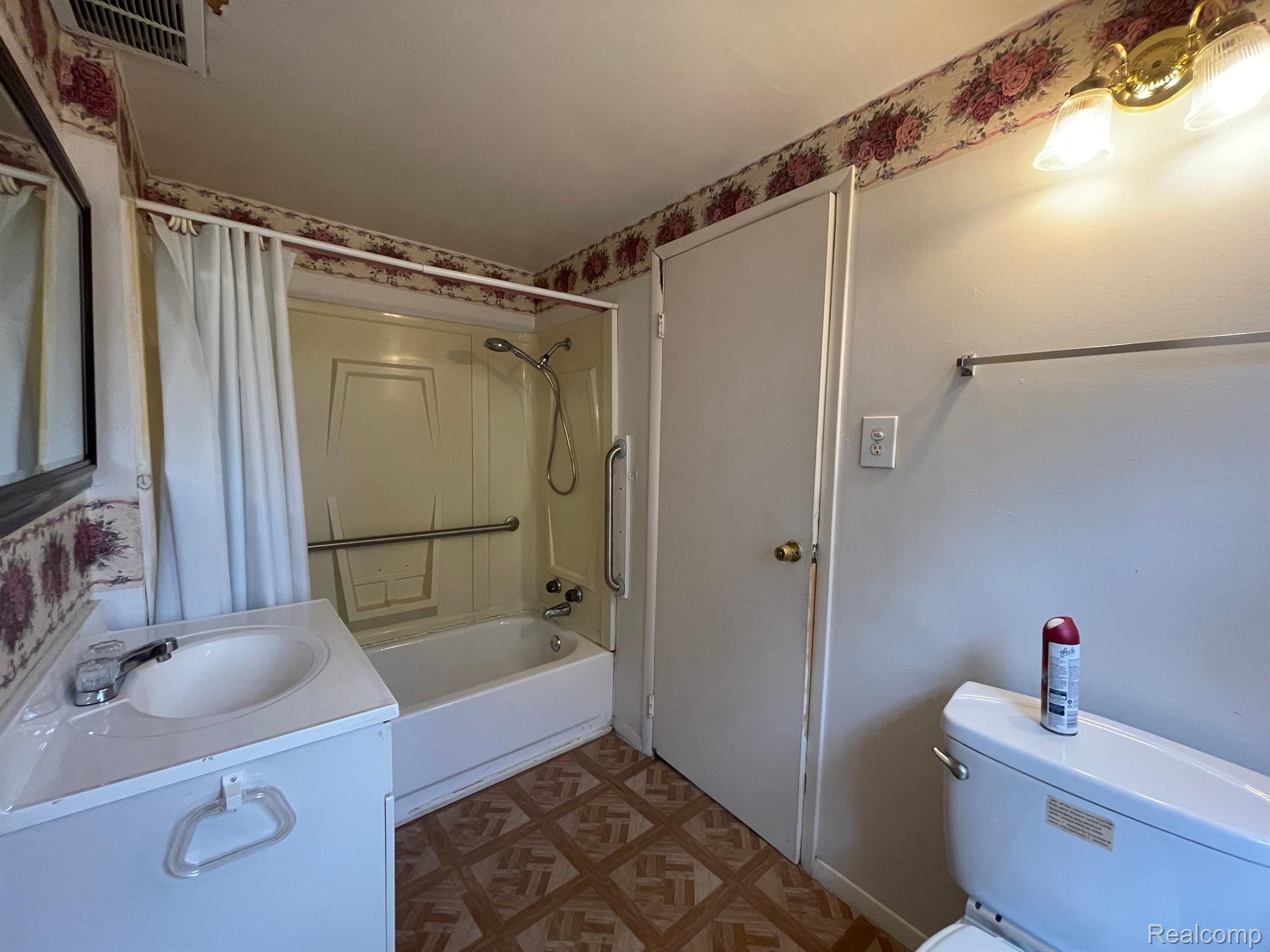 19935 Inkster Road Livonia, MI 48152 - Photo 23 of 31 Gallery Image 23
