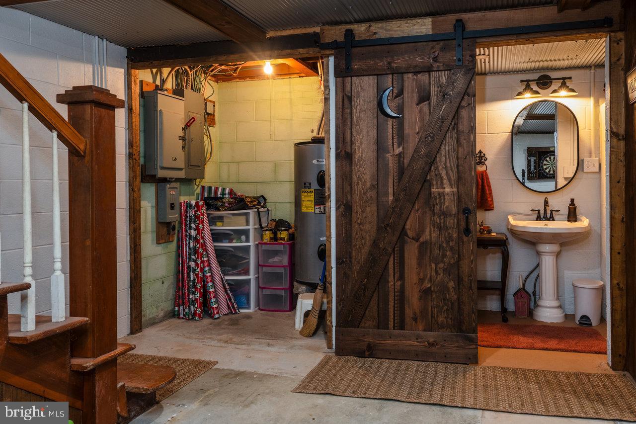 120 Galen Hedrick Road Franklin, WV 26807 - Photo 65 of 115 Charming entryway with rustic barn door.