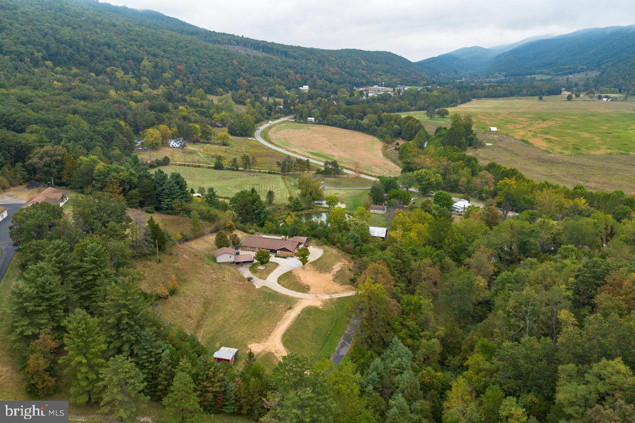 120 Galen Hedrick Road Franklin, WV 26807 - Photo 7 of 115 Serene countryside retreat with mountain views.