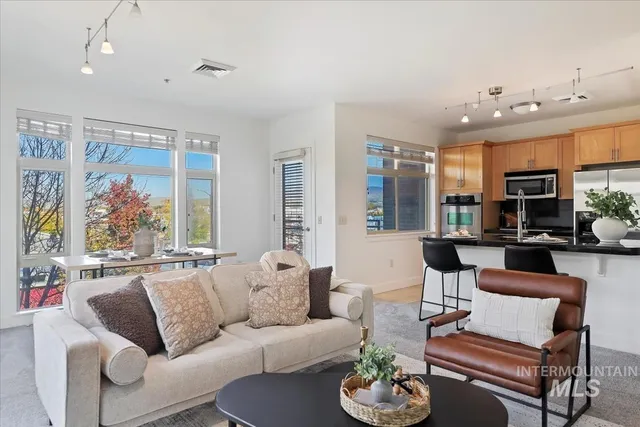 $399,000 | 406 South 13th Street, Unit 307, Boise, ID 83702