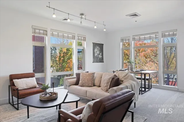 $399,000 | 406 South 13th Street, Unit 307, Boise, ID 83702