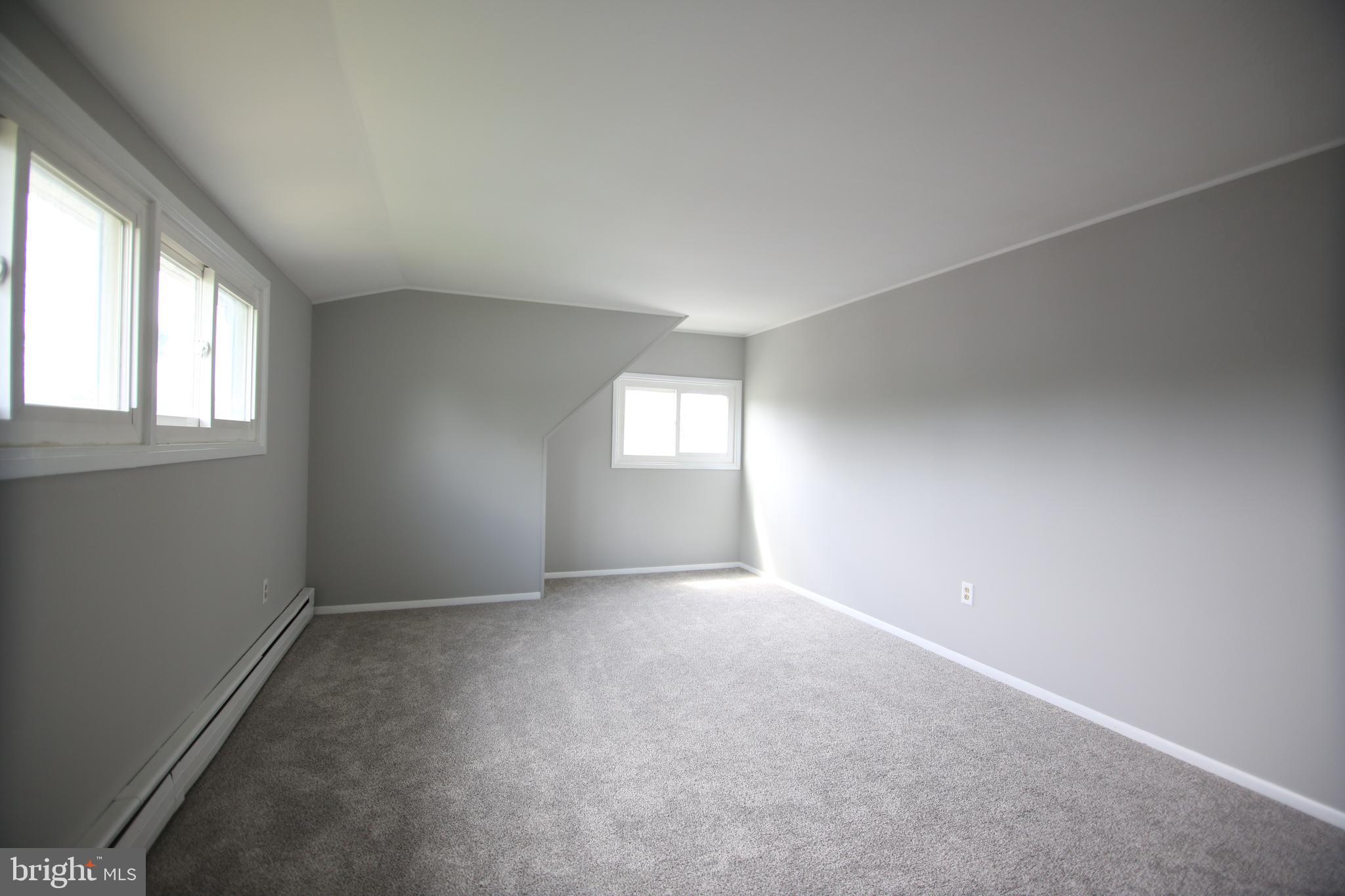 20 Downhill Road Levittown, PA 19056 - Photo 12 of 13 Gallery Image 12