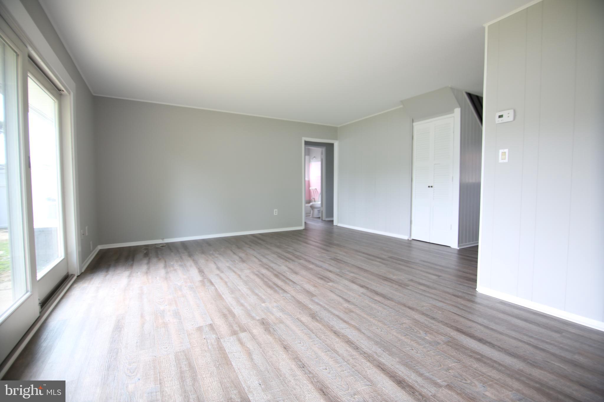 20 Downhill Road Levittown, PA 19056 - Photo 6 of 13 Gallery Image 6