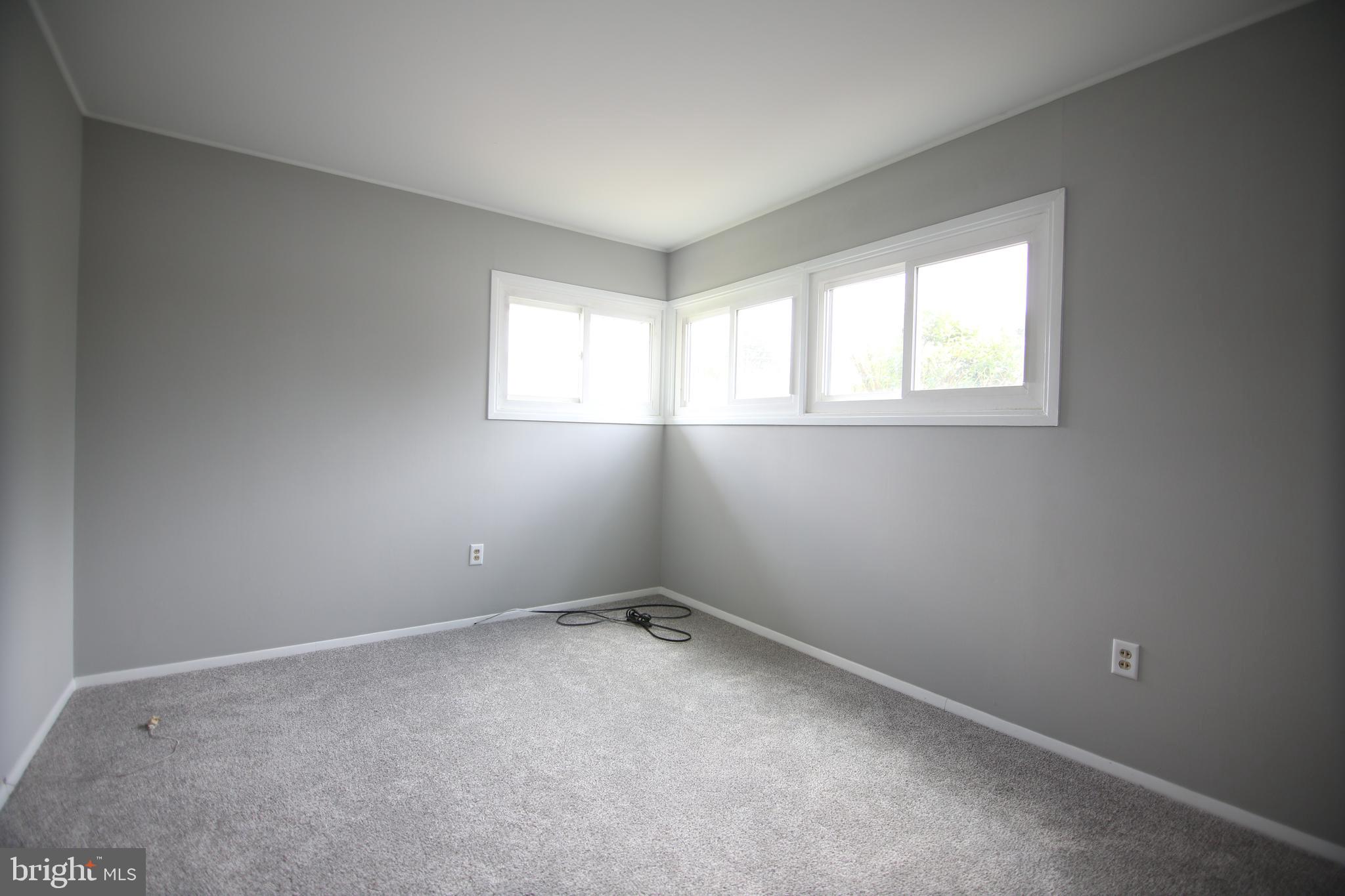 20 Downhill Road Levittown, PA 19056 - Photo 7 of 13 Gallery Image 7