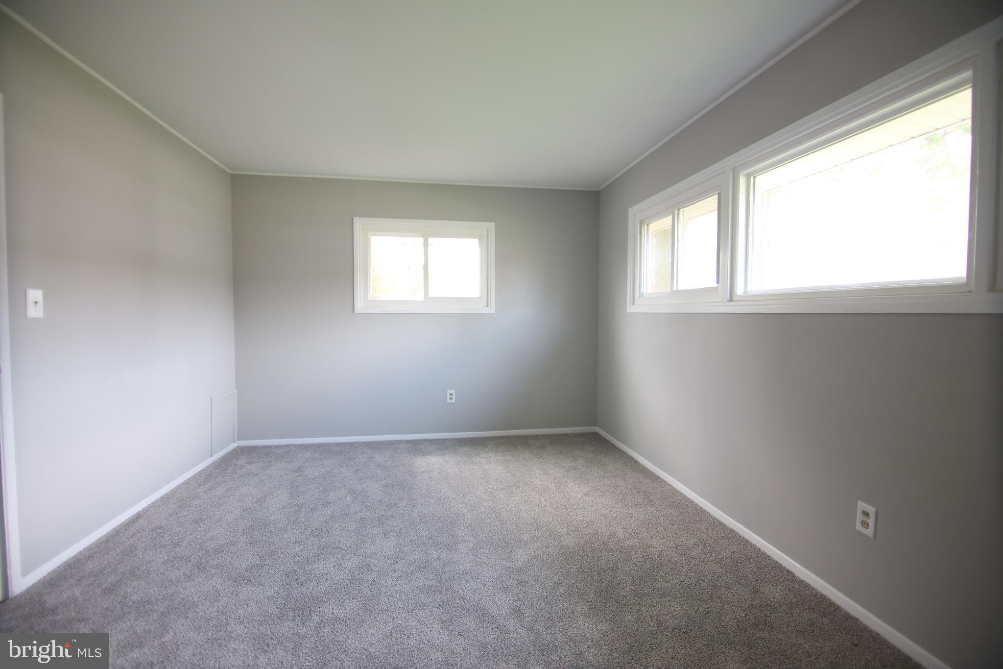20 Downhill Road Levittown, PA 19056 - Photo 8 of 13 Gallery Image 8