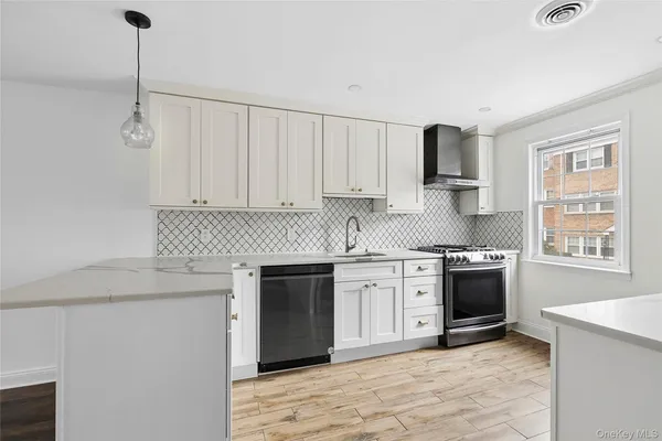 $619,999 | 132 Texas Avenue, Unit 30D, Bronxville, NY 10708